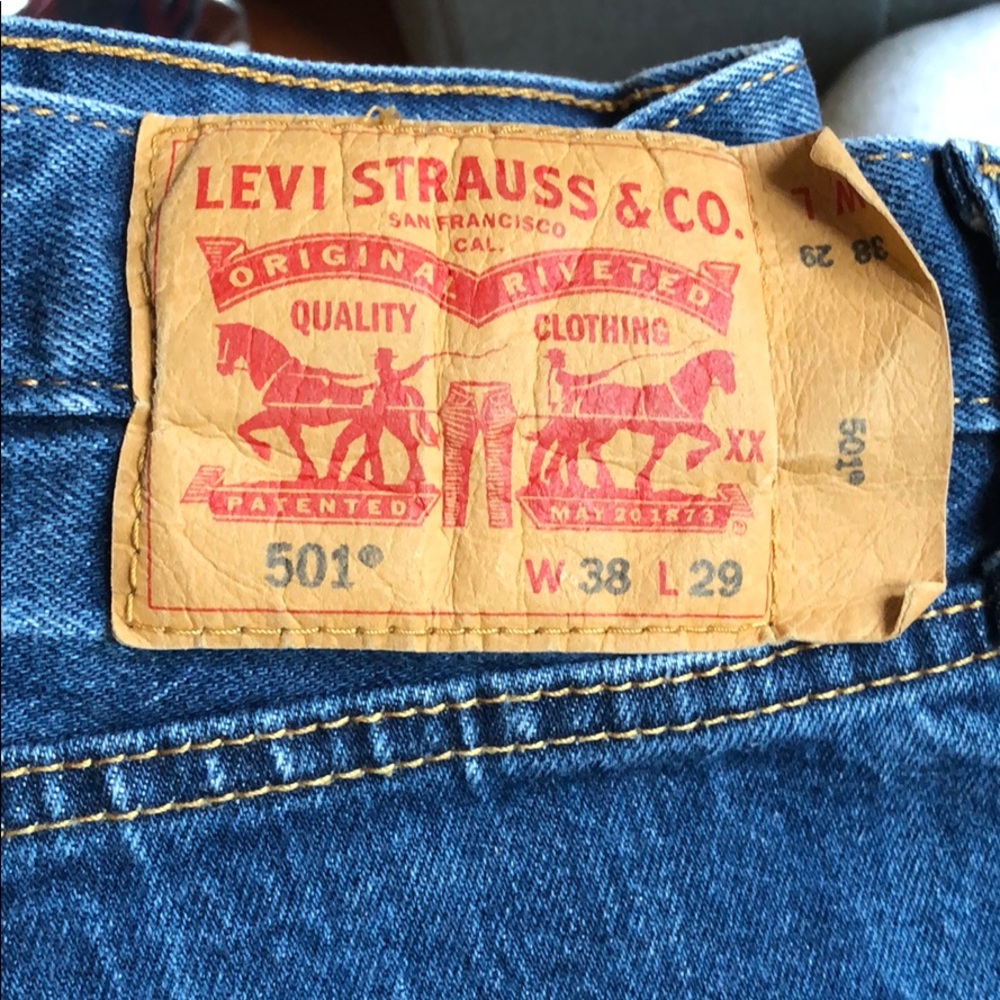 LEVI’S JEANS - Picture 3 of 3